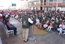 ZINACANTEPEC IMPULSA LA SALUD VISUAL INFANTIL CON ENTREGA DE 655 LENTES A ESTUDIANTES DE PRIMARIA